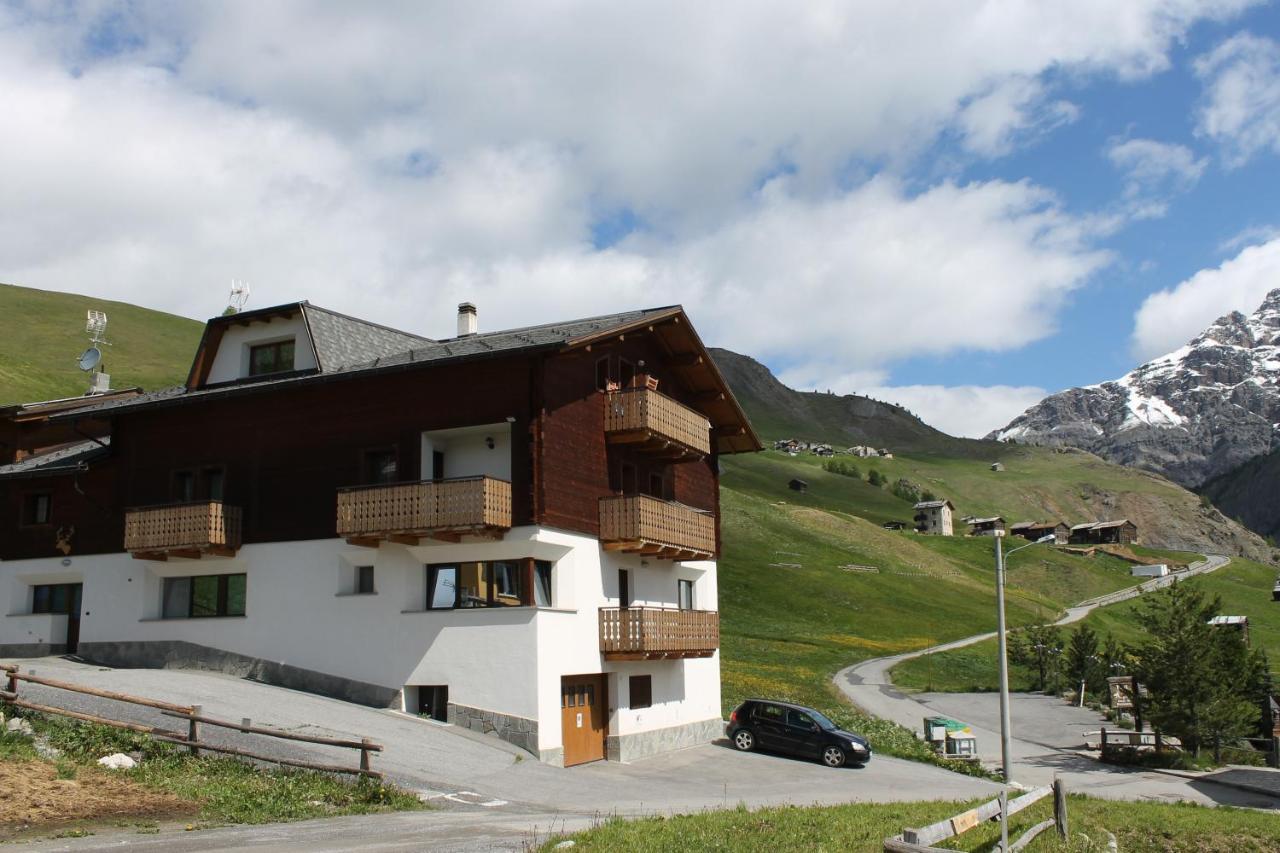 Apartment Il Nocciolino Livigno Exterior photo