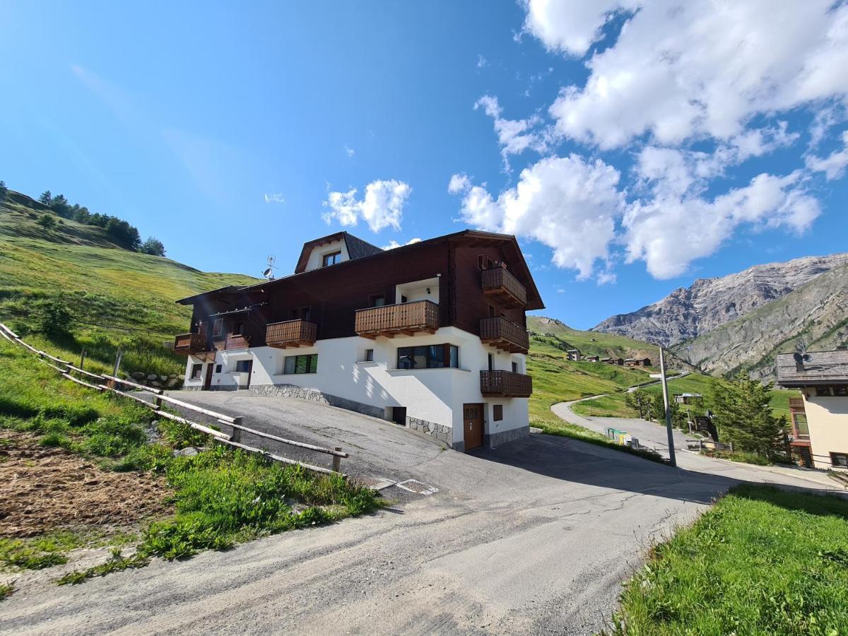 Apartment Il Nocciolino Livigno Exterior photo