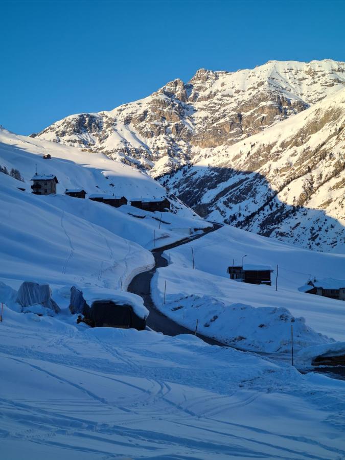 Apartment Il Nocciolino Livigno Exterior photo