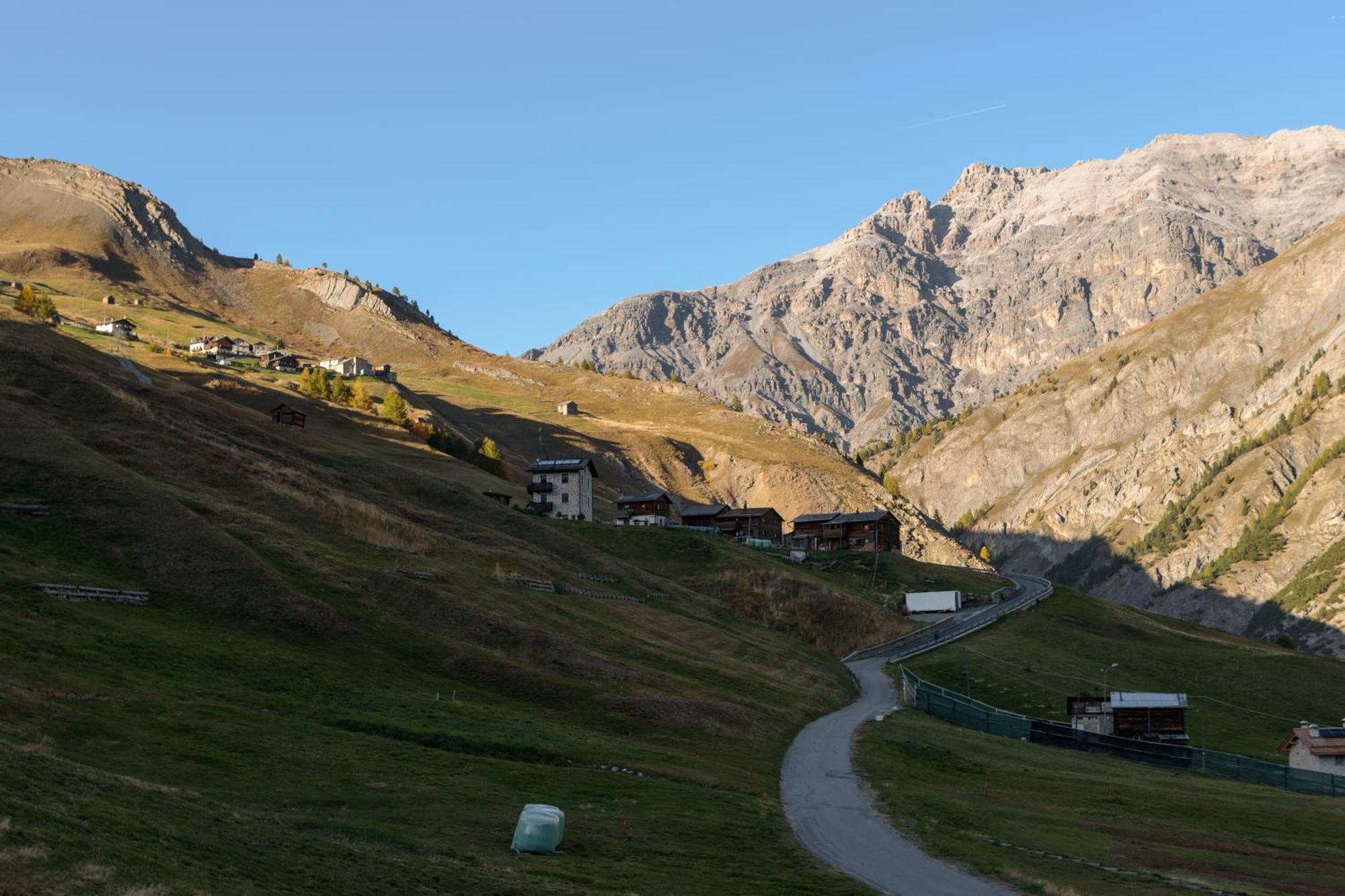 Apartment Il Nocciolino Livigno Exterior photo